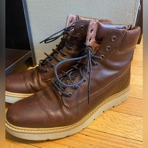 Brown leather Timberland boots